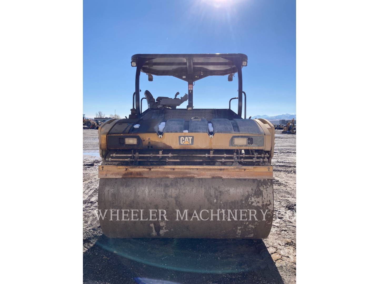 2019 Caterpillar CB15 Vibratory Double