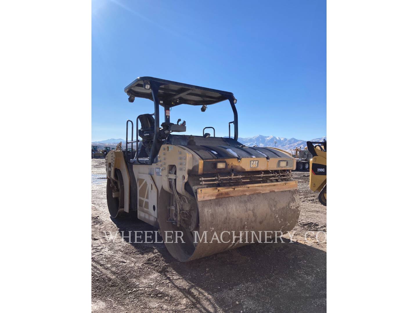 2019 Caterpillar CB15 Vibratory Double