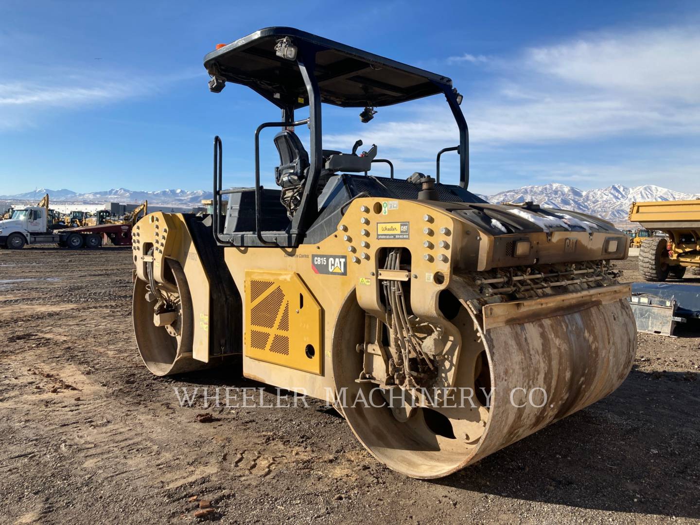 2019 Caterpillar CB15 Vibratory Double