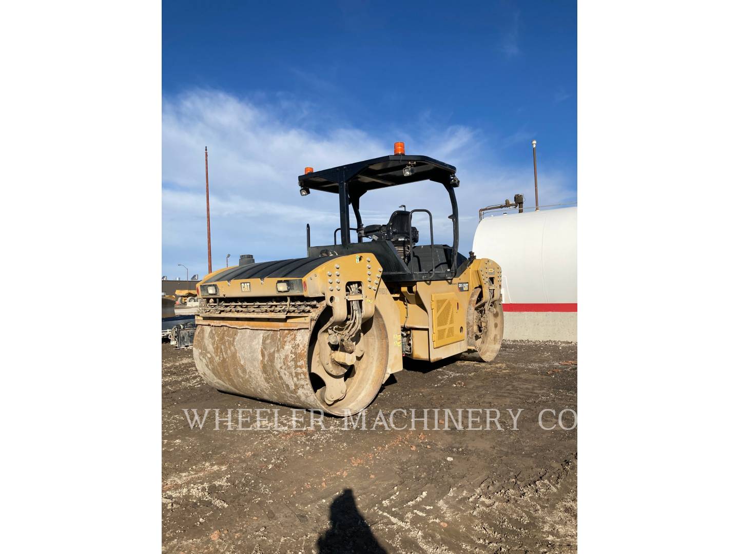 2019 Caterpillar CB15 Vibratory Double