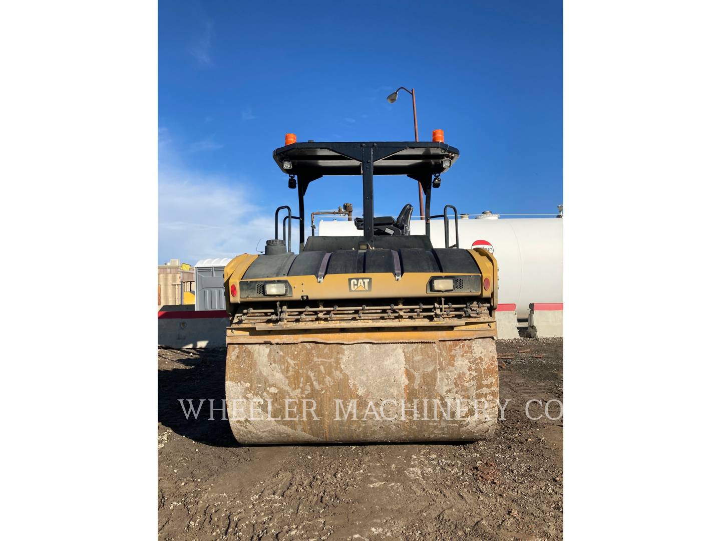 2019 Caterpillar CB15 Vibratory Double