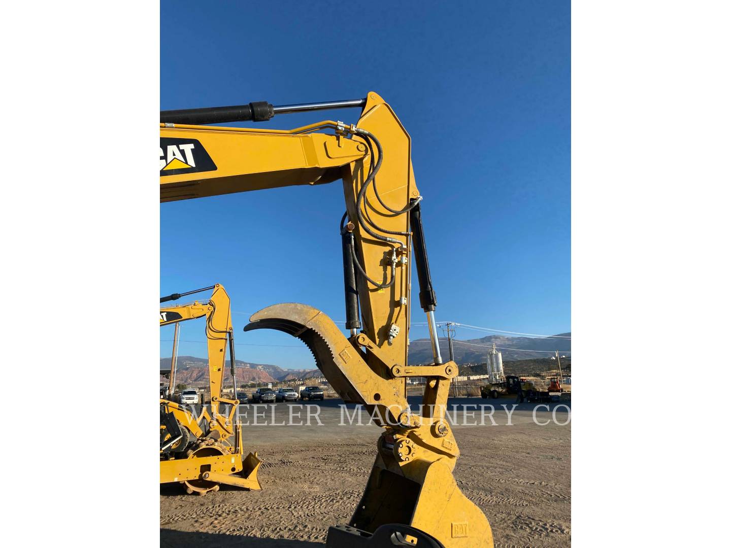 2019 Caterpillar 330 TH Excavator