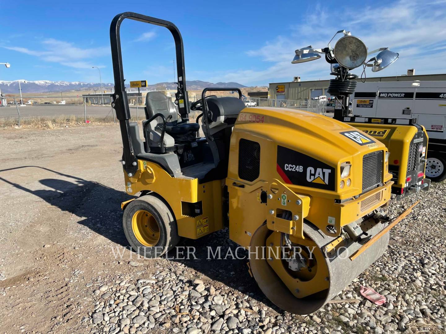 2019 Caterpillar CC24B Roller