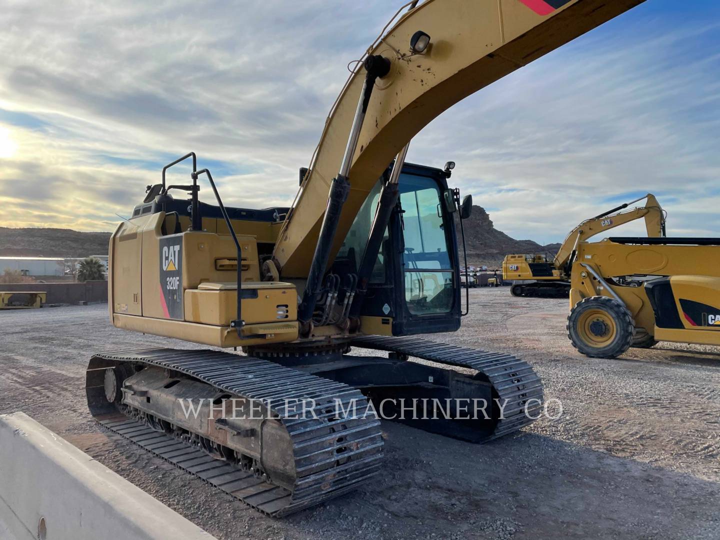 2017 Caterpillar 320F L Excavator