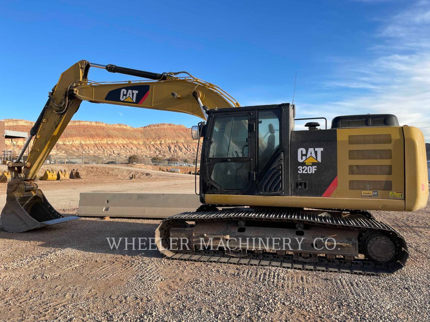 2017 Caterpillar 320F L Excavator