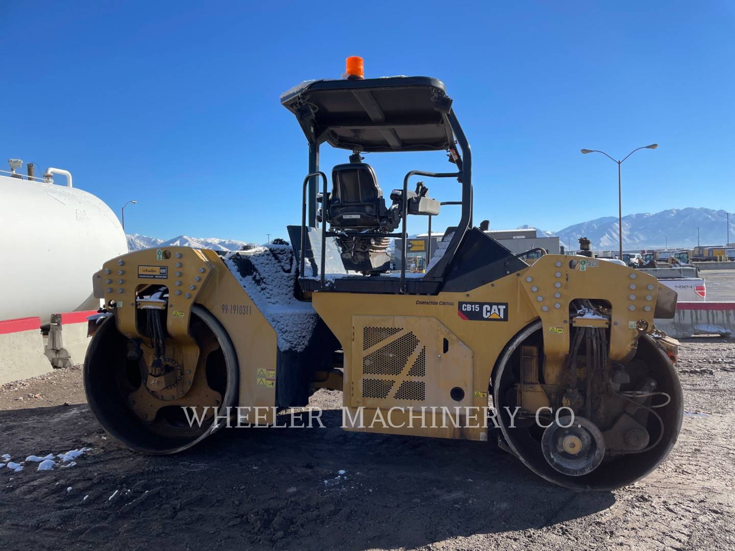 2019 Caterpillar CB15 CW Vibratory Double