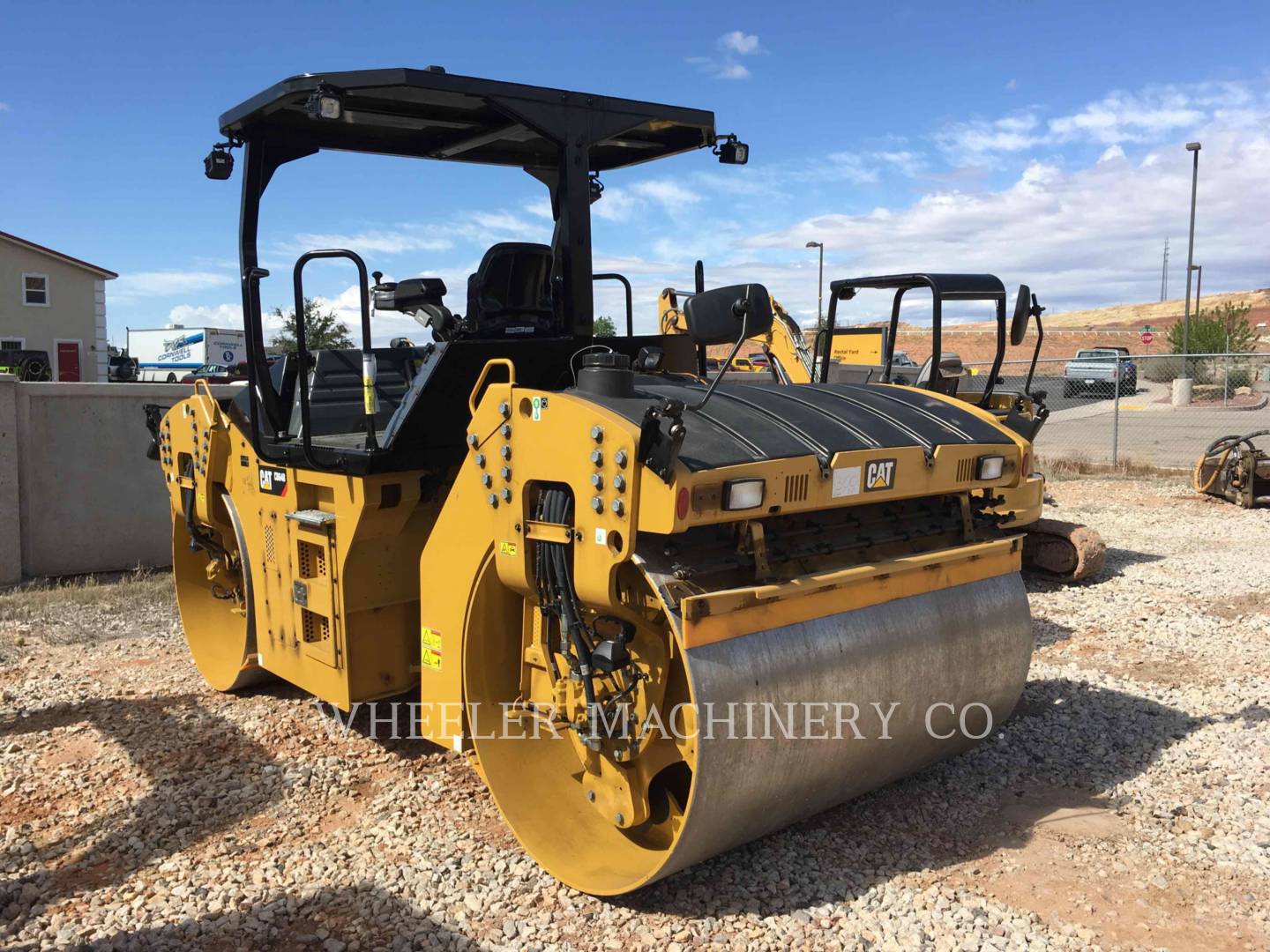 2017 Caterpillar CB64B Vibratory Double