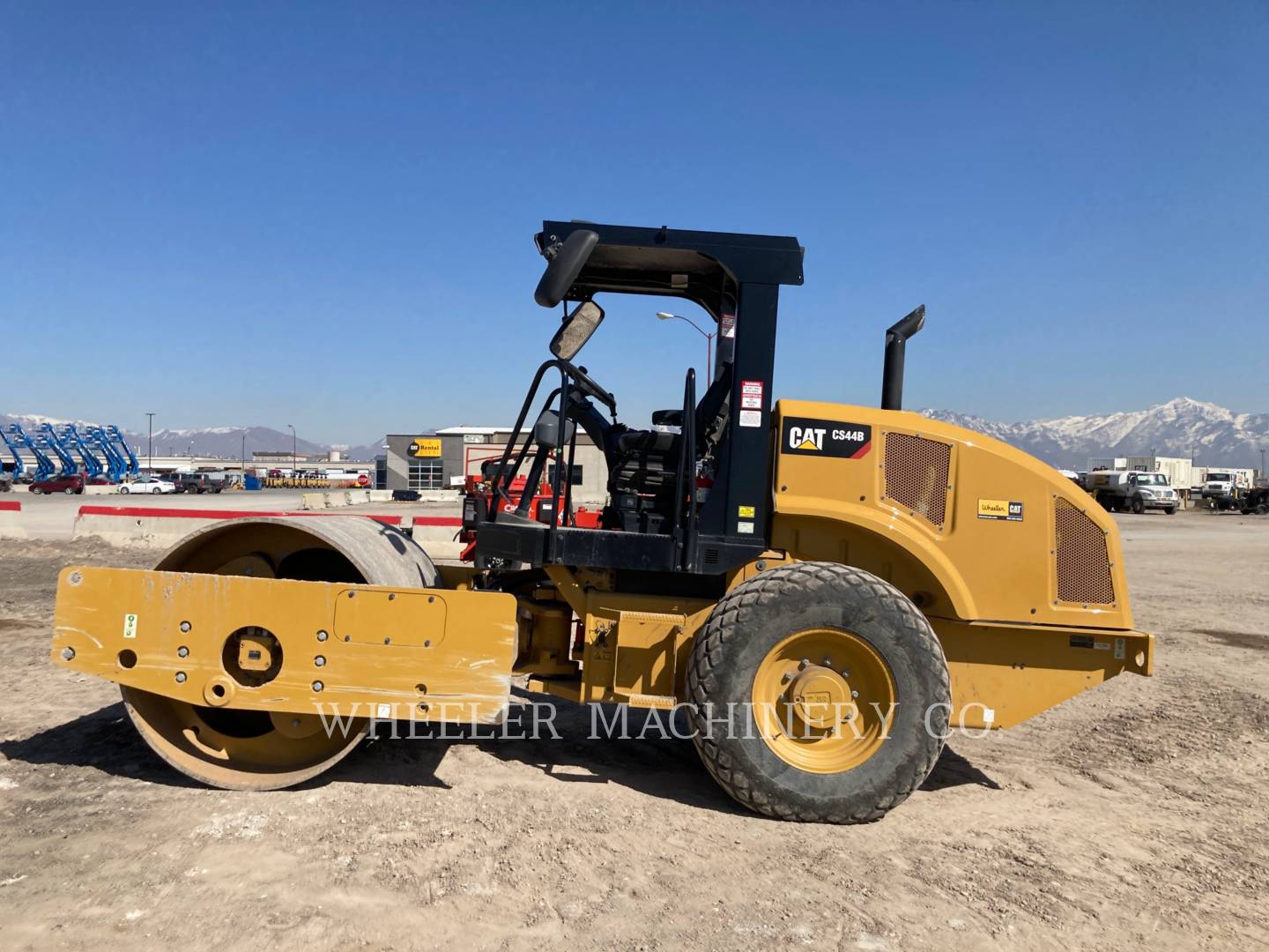 2019 Caterpillar CS44B Vibratory Single