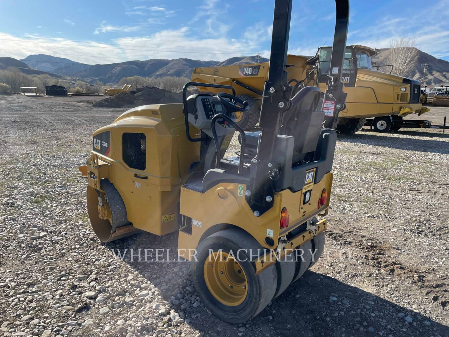 2018 Caterpillar CB34B Vibratory Double