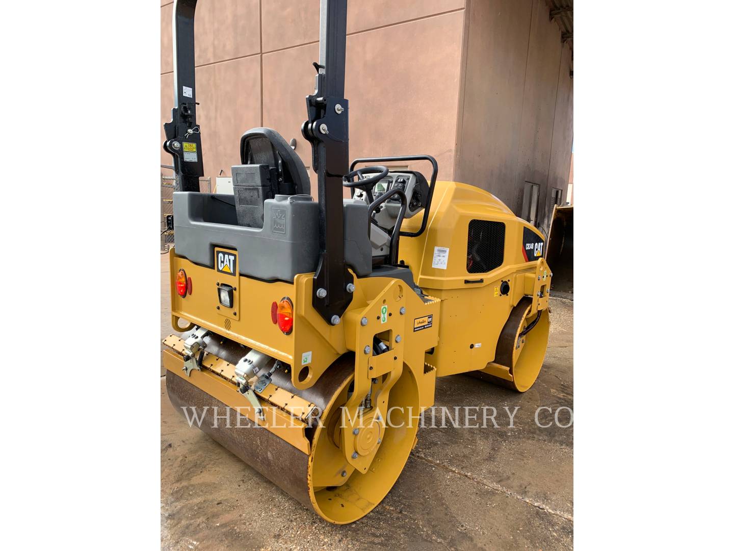 2019 Caterpillar CB34B Vibratory Double