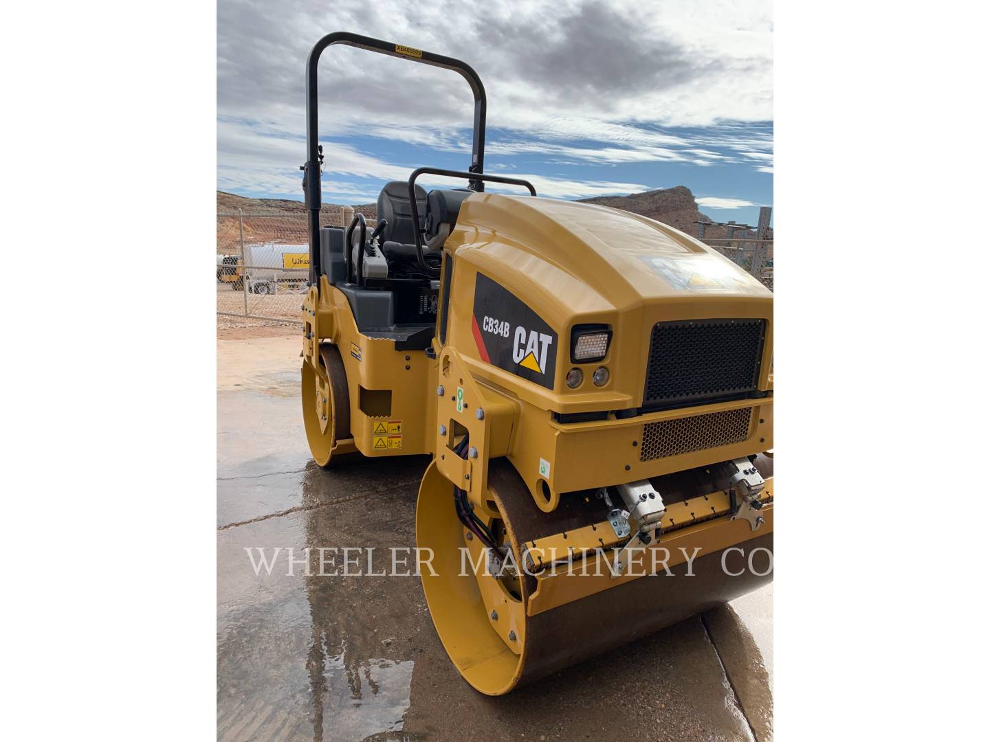 2019 Caterpillar CB34B Vibratory Double