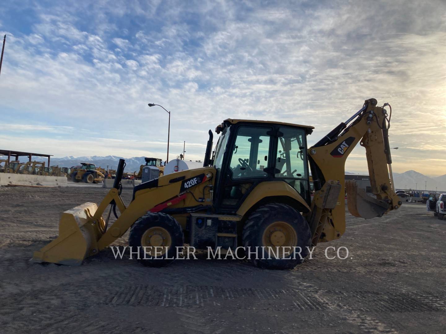 2019 Caterpillar 420F2 E Tractor Loader Backhoe