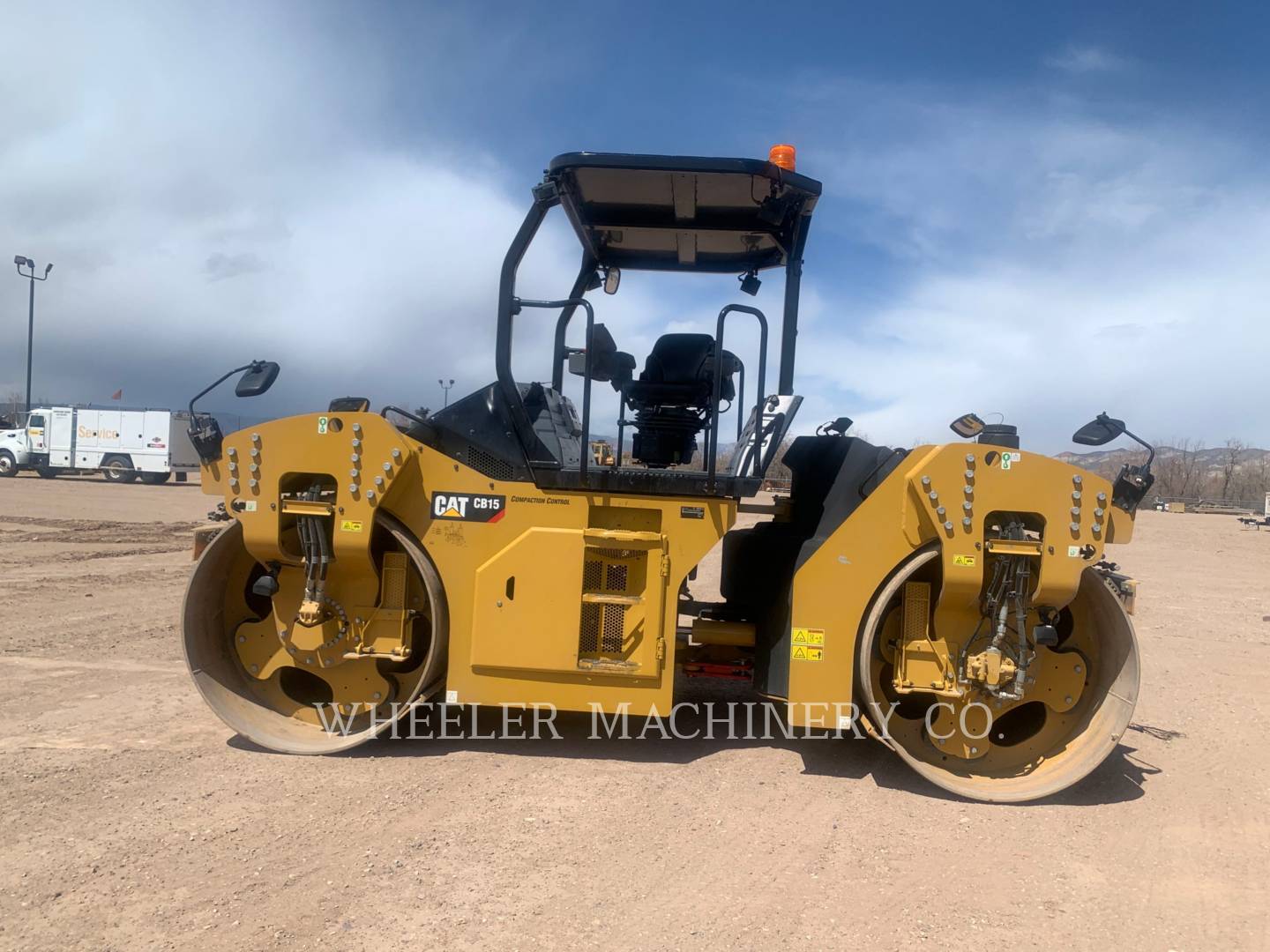 2020 Caterpillar CB15 Vibratory Double