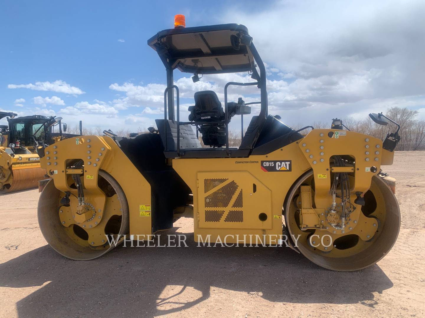 2020 Caterpillar CB15 Vibratory Double