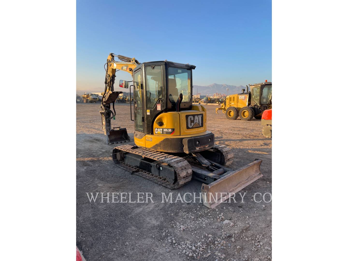 2016 Caterpillar 305.5E2C3T Excavator