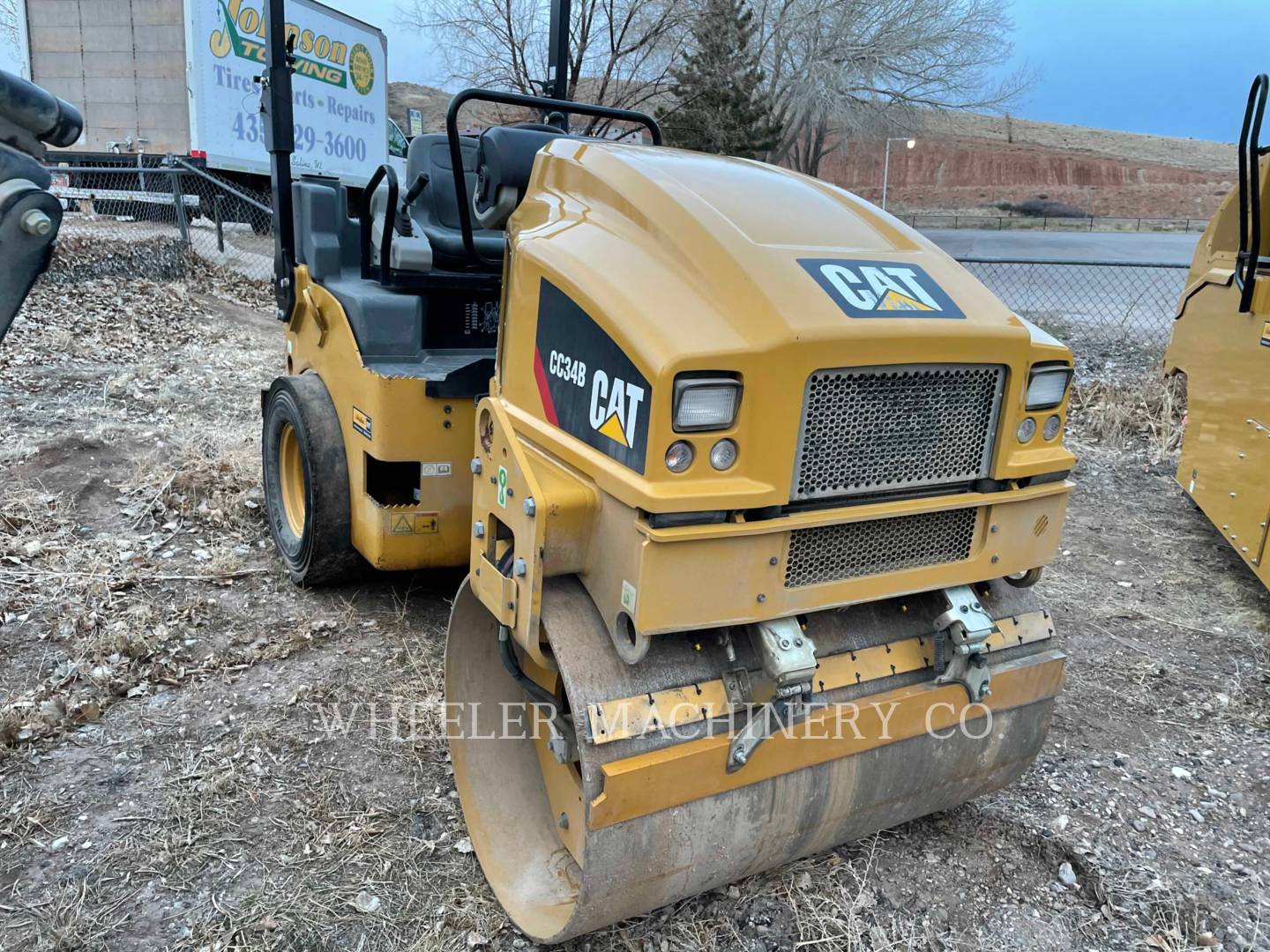 2020 Caterpillar CC34B Roller