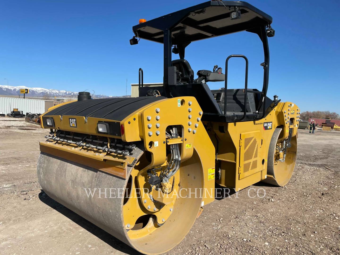 2020 Caterpillar CB15 Vibratory Double