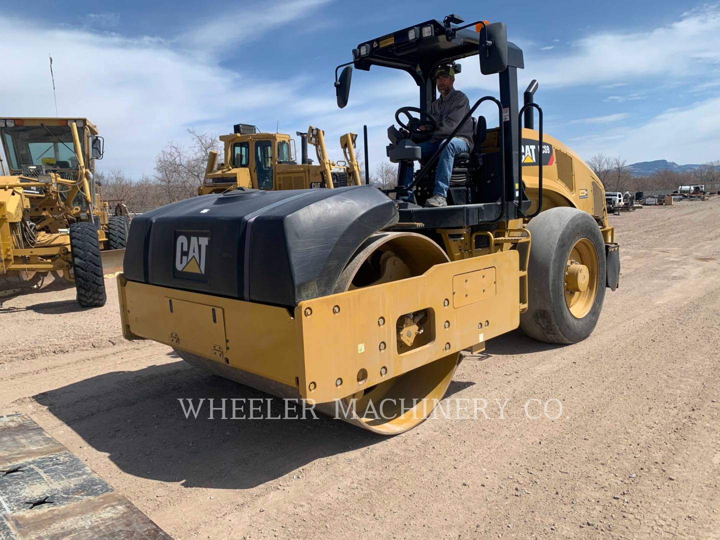 2018 Caterpillar CCS9 Vibratory Single