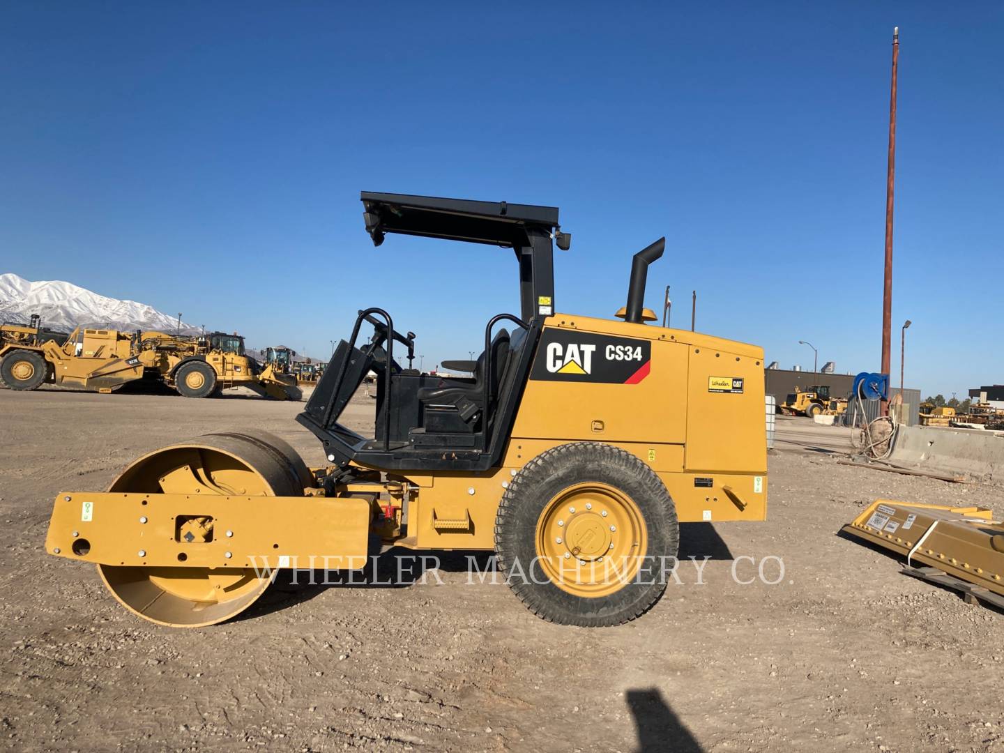 2019 Caterpillar CS34 Vibratory Single