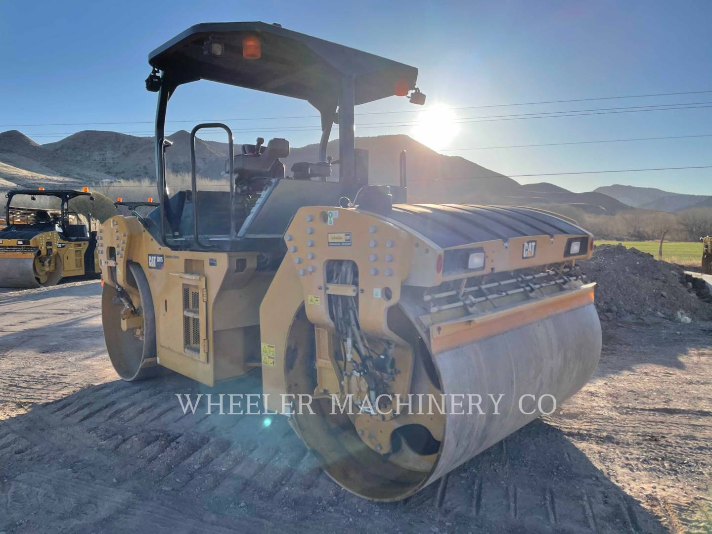 2020 Caterpillar CB15 Vibratory Double