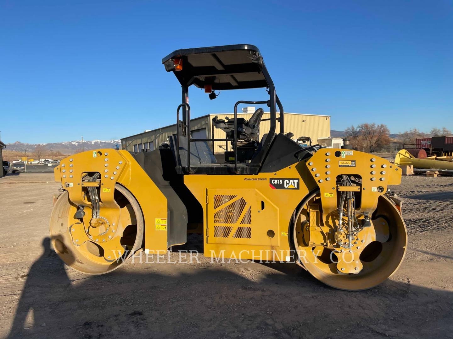 2020 Caterpillar CB15 Vibratory Double