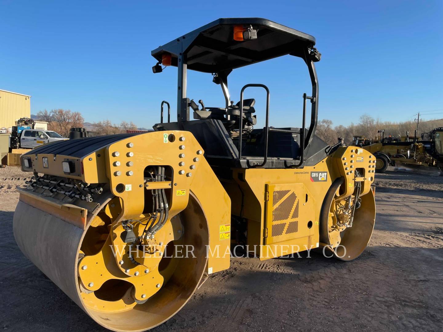 2020 Caterpillar CB15 Vibratory Double