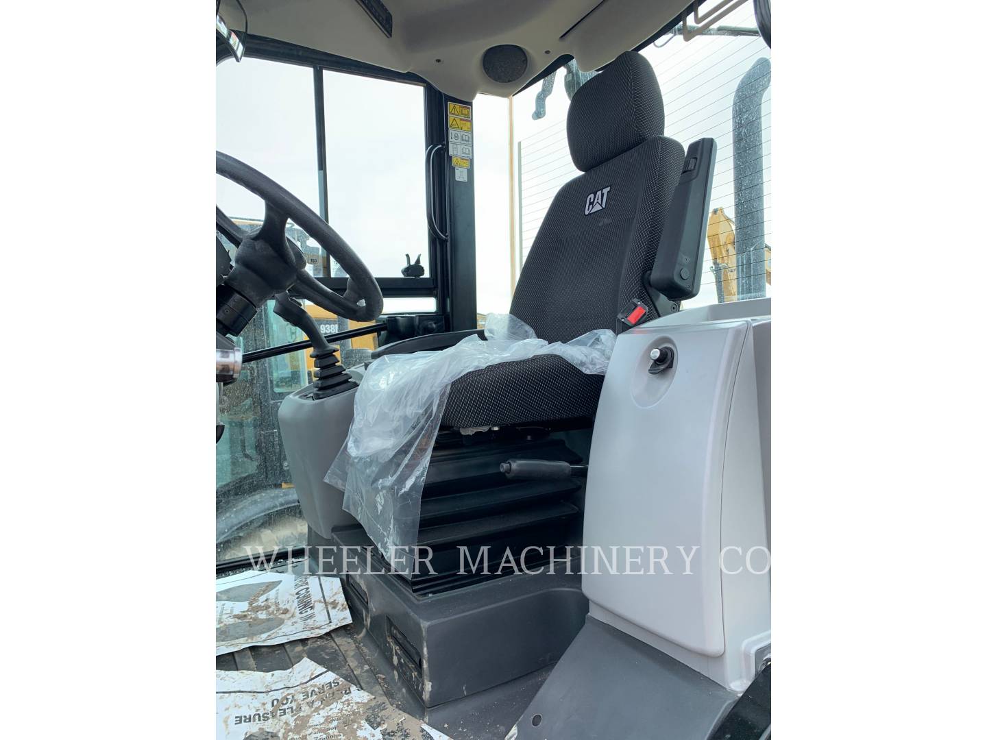 2020 Caterpillar 908M Wheel Loader