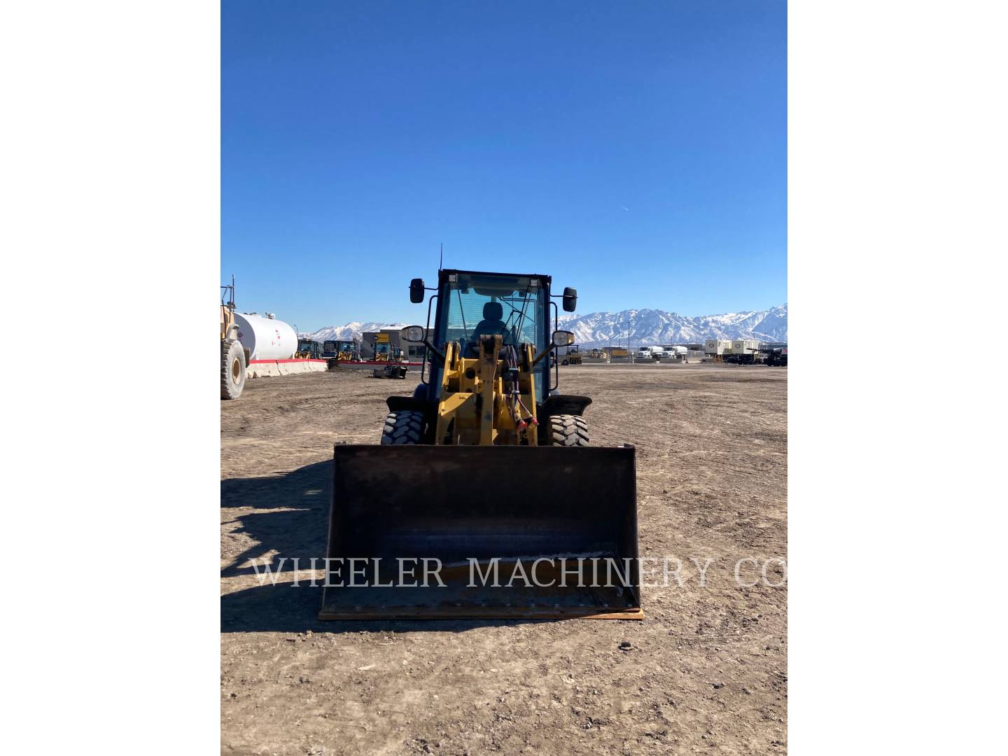 2018 Caterpillar 906M Wheel Loader