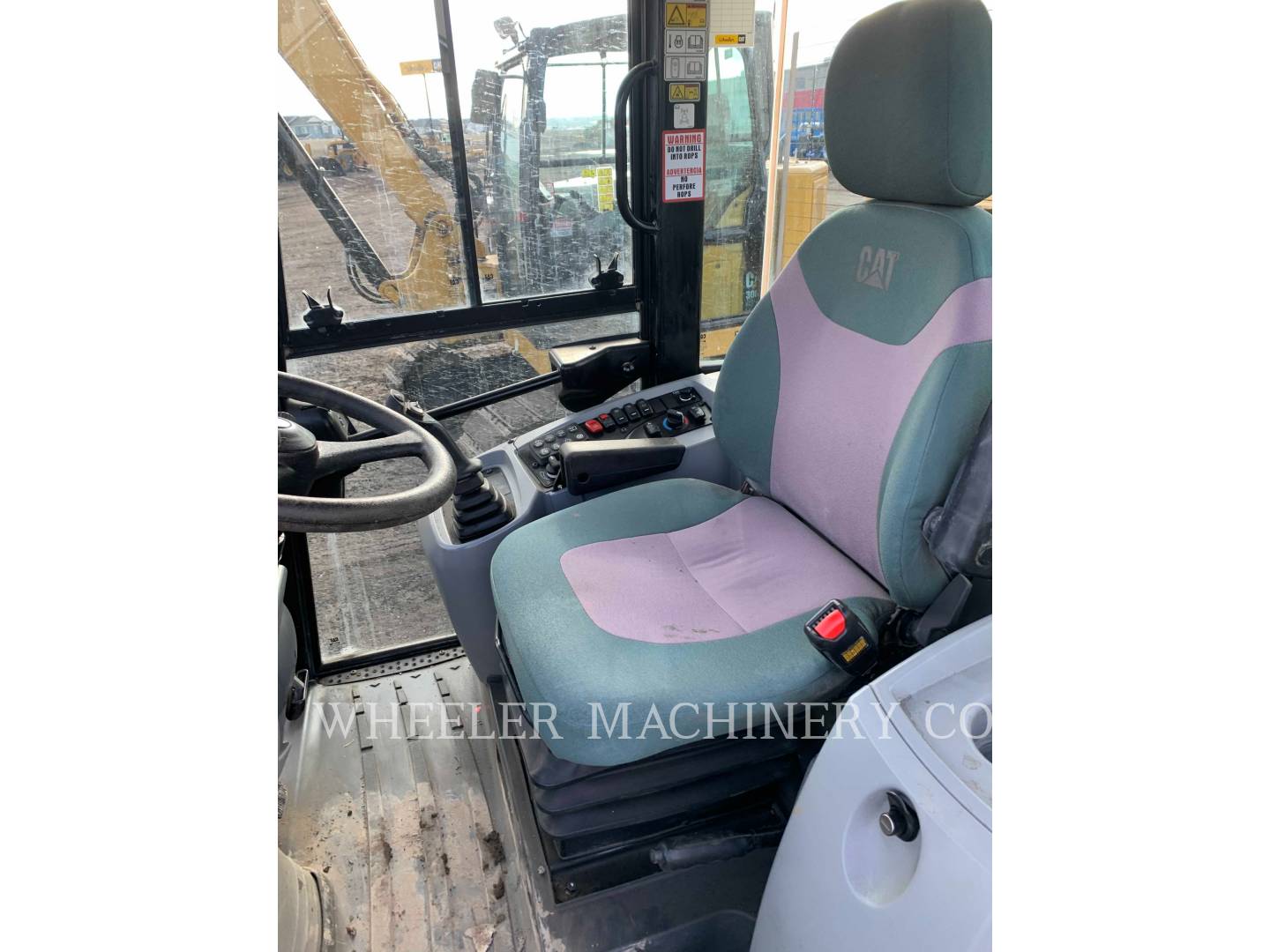 2018 Caterpillar 906M Wheel Loader