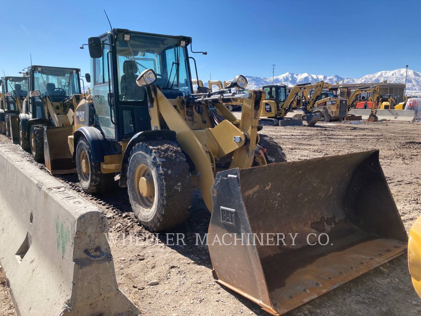 2018 Caterpillar 906M Wheel Loader