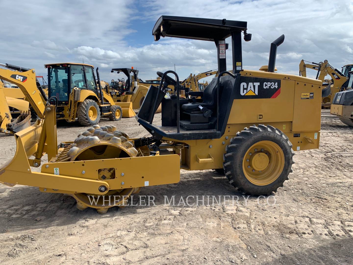 2021 Caterpillar CP34 Vibratory Single