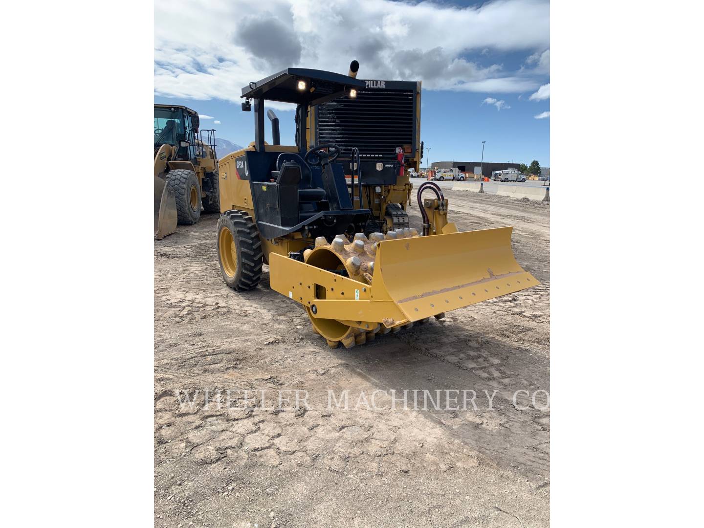 2021 Caterpillar CP34 Vibratory Single