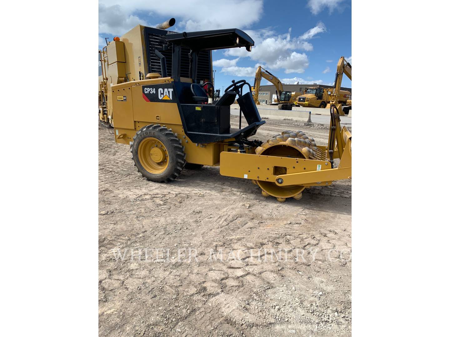 2021 Caterpillar CP34 Vibratory Single