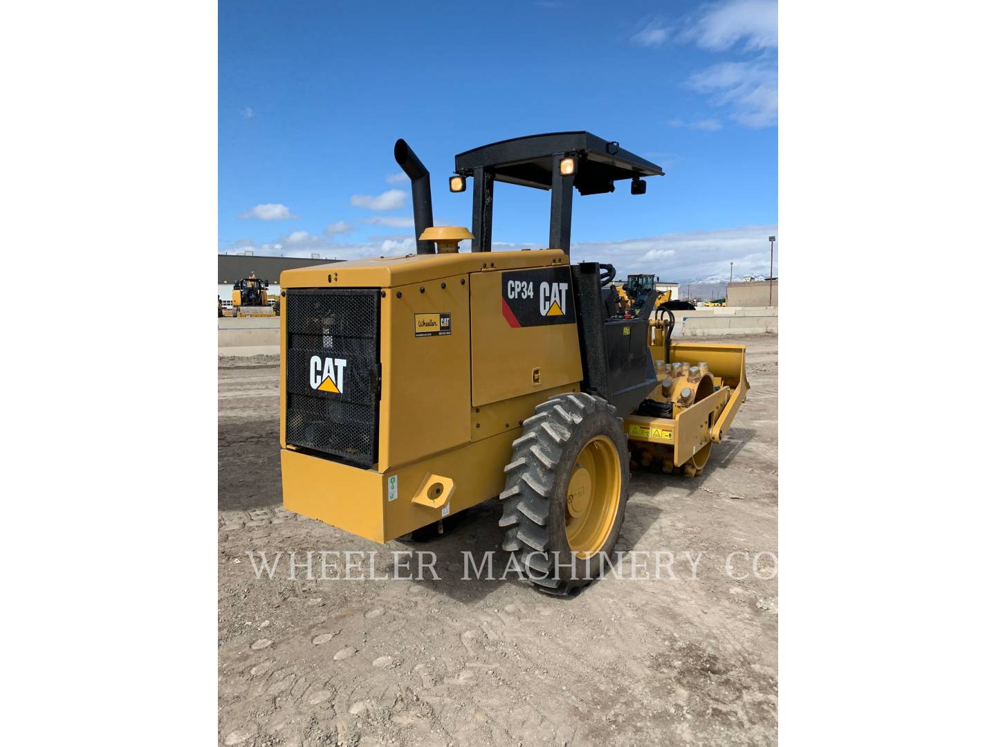 2021 Caterpillar CP34 Vibratory Single