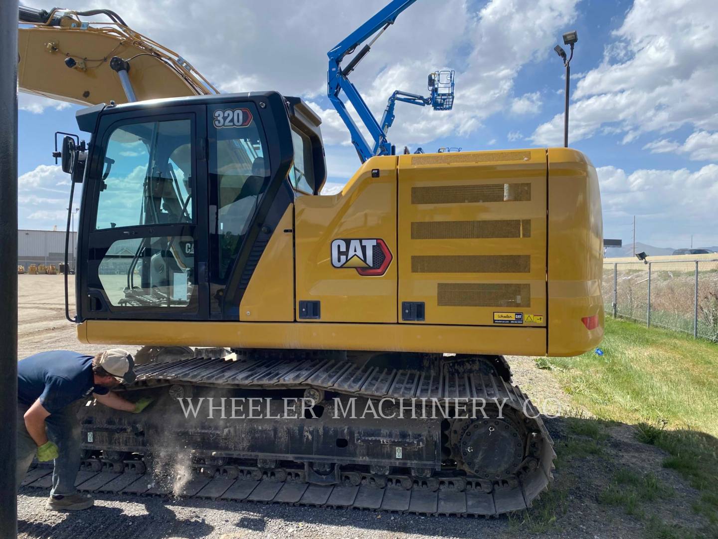 2020 Caterpillar 320 Excavator