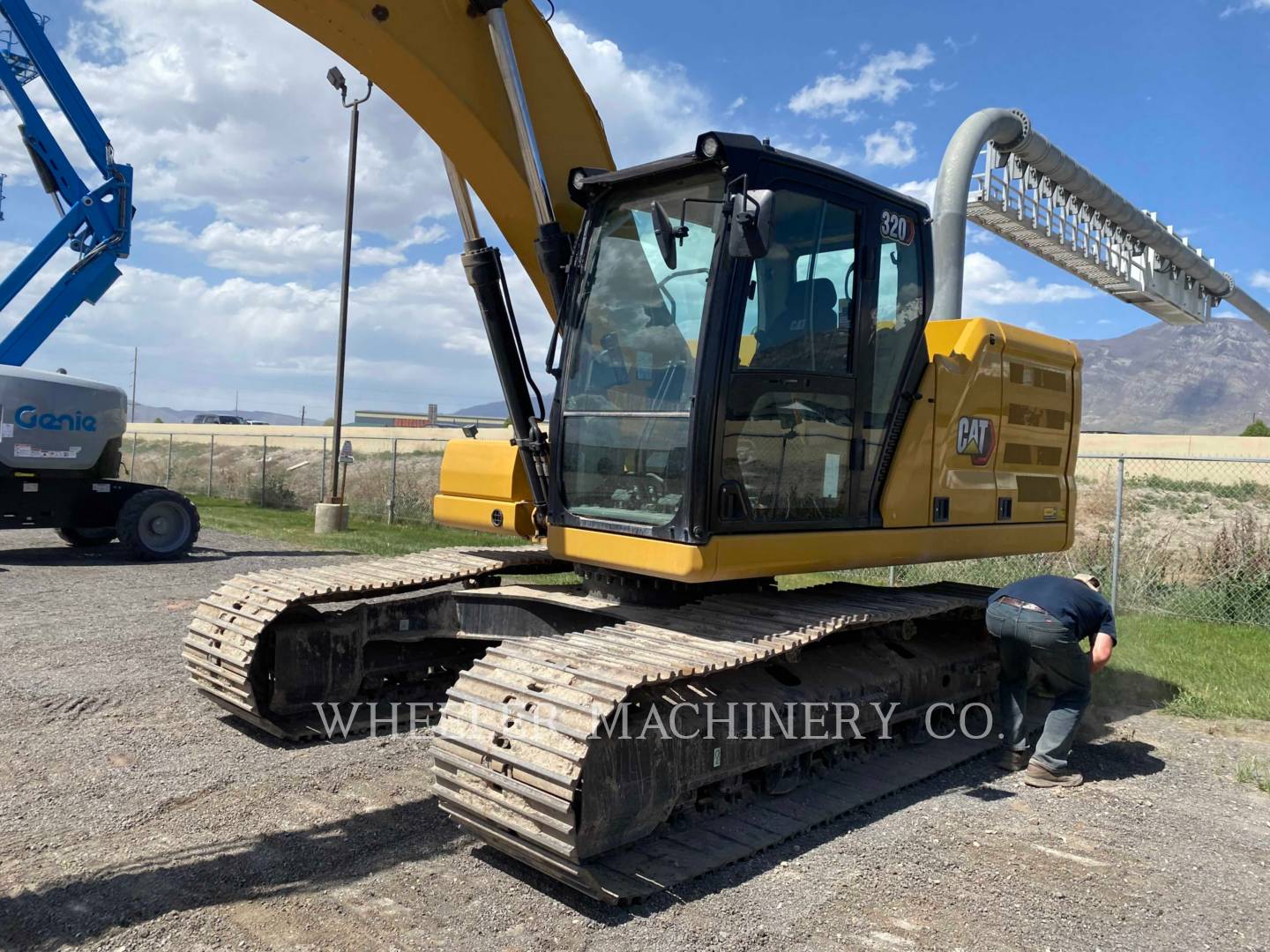 2020 Caterpillar 320 Excavator