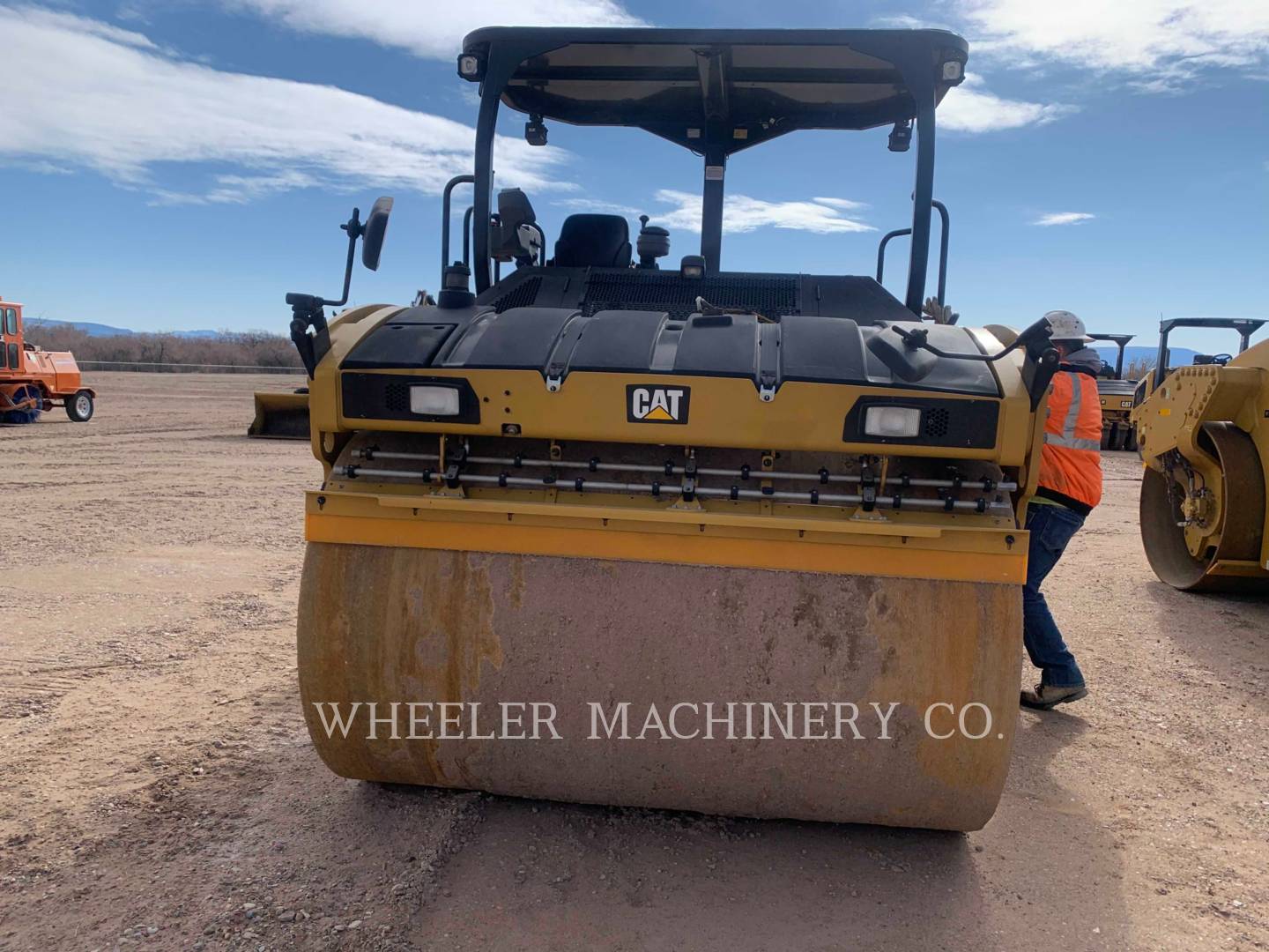 2021 Caterpillar CB15 VV Vibratory Double