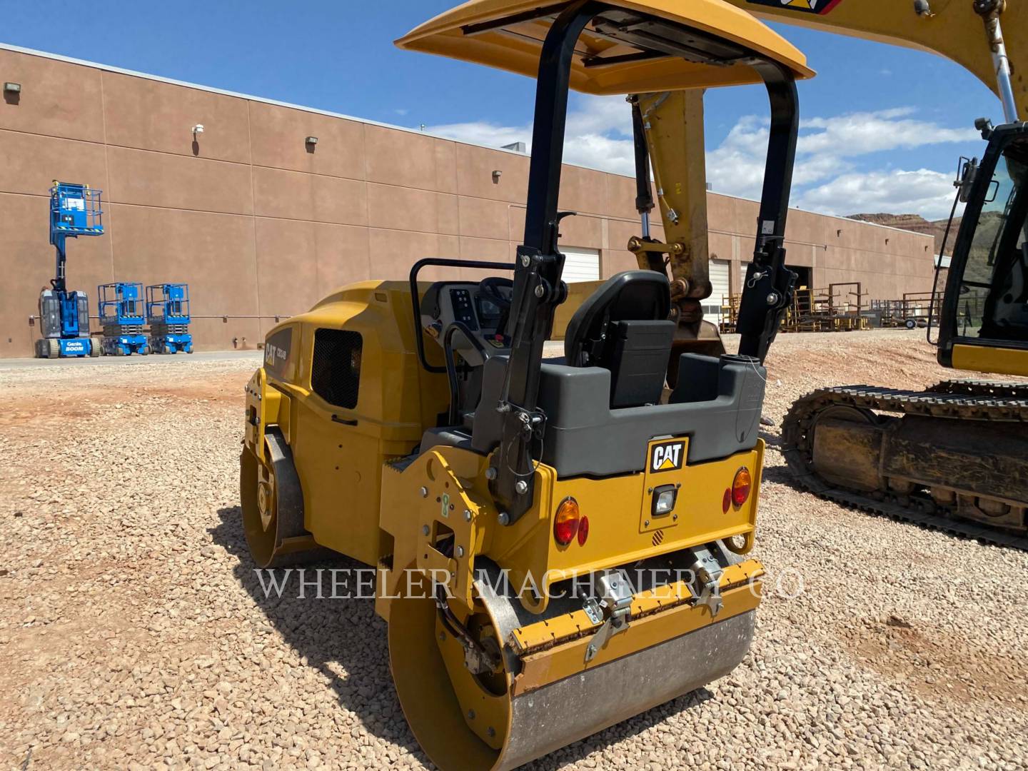 2021 Caterpillar CB34B CN Vibratory Double