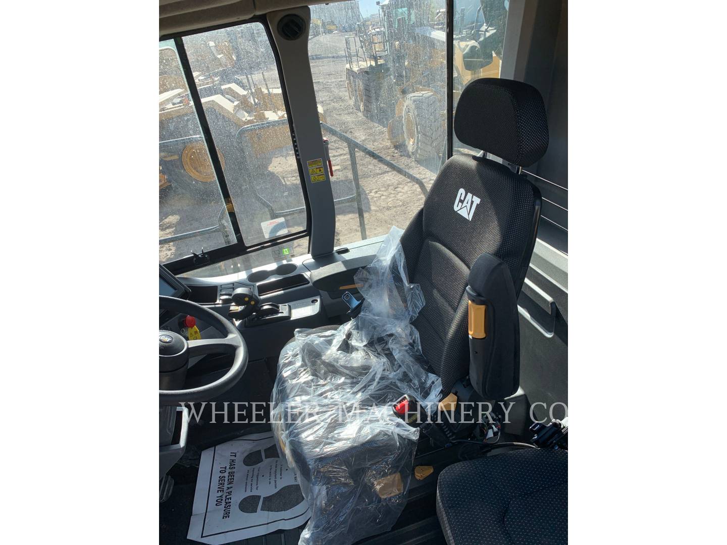 2020 Caterpillar 725 TG Articulated Truck