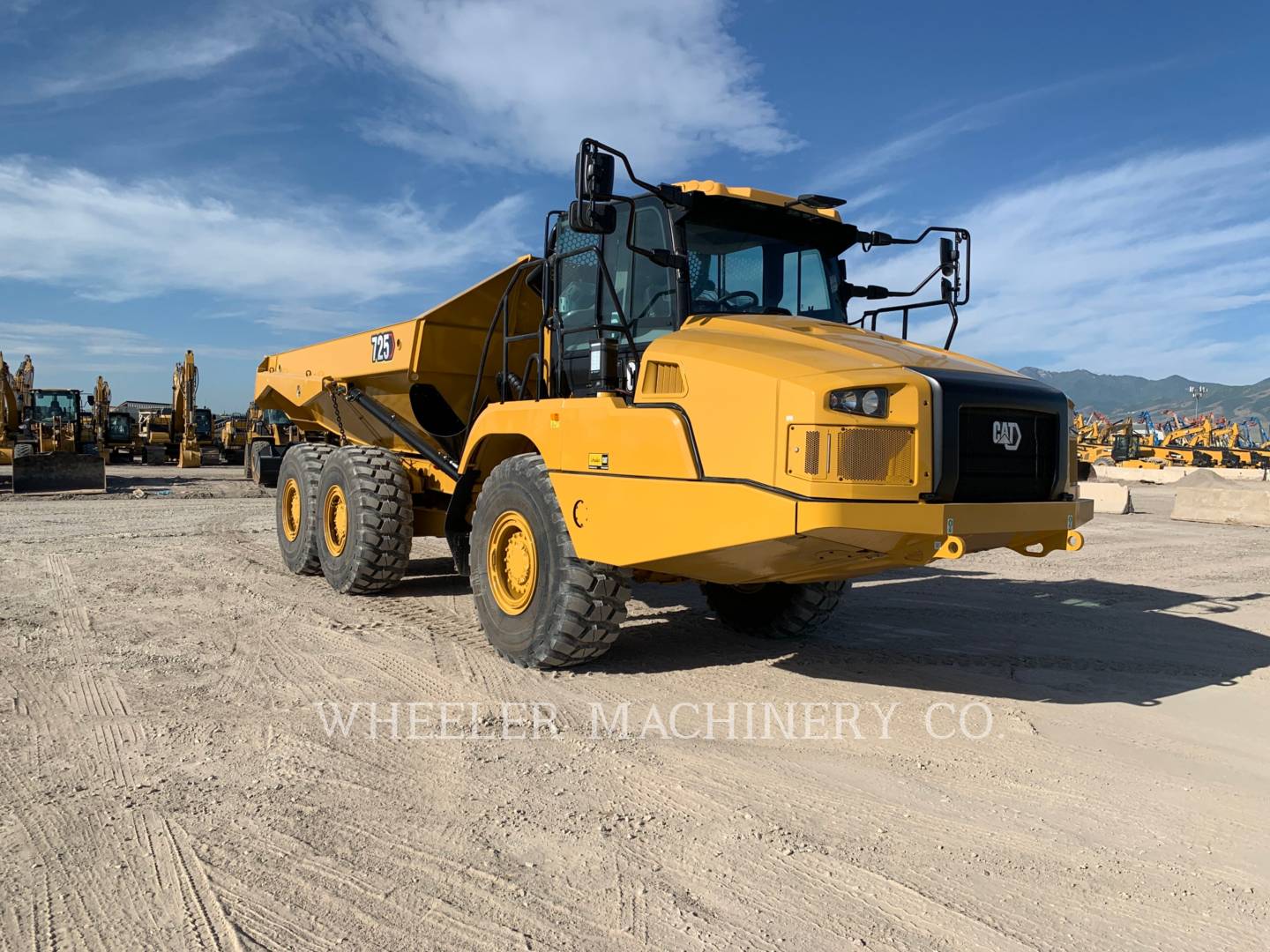 2020 Caterpillar 725 TG Articulated Truck