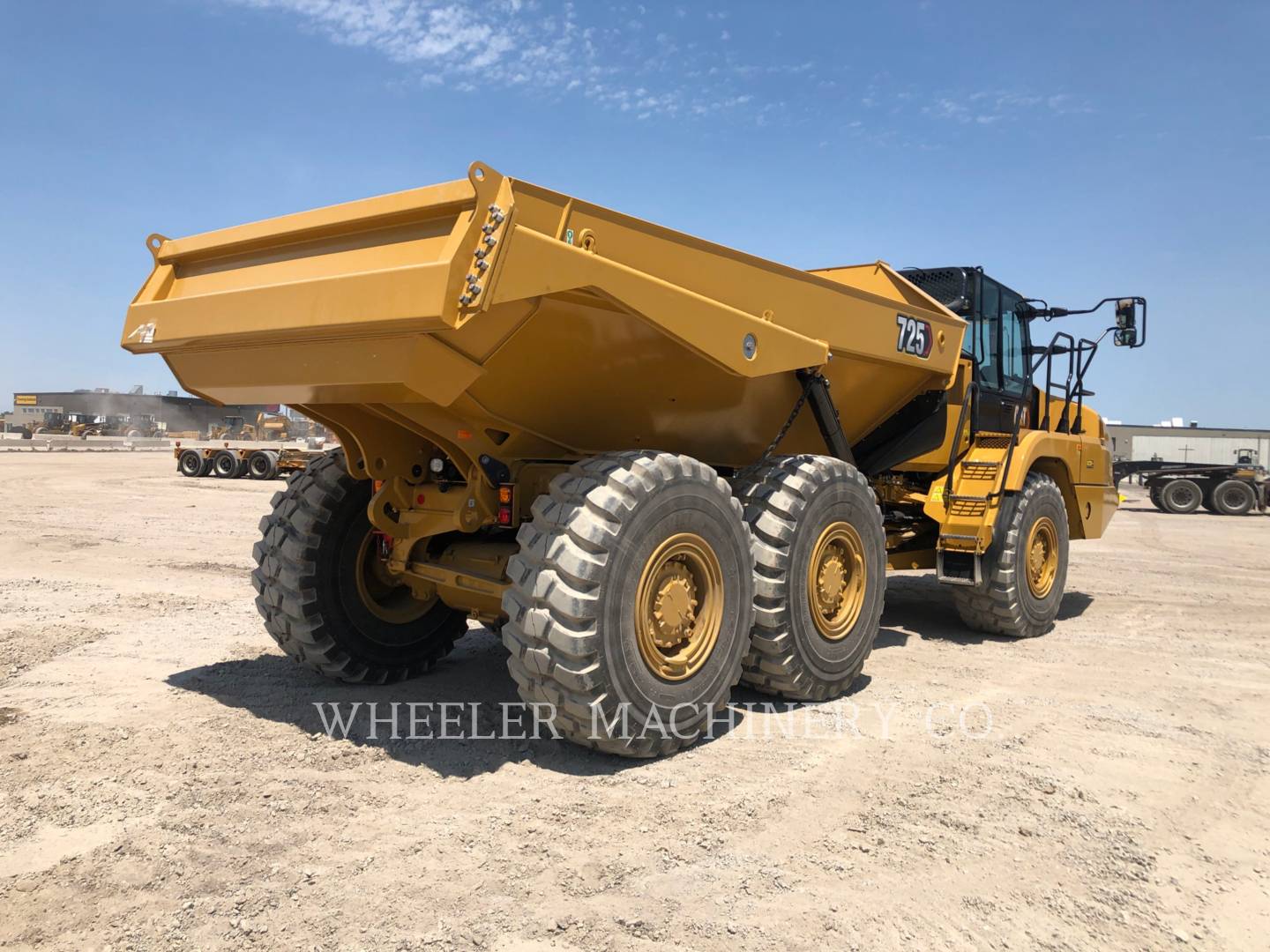 2020 Caterpillar 725 TG Articulated Truck