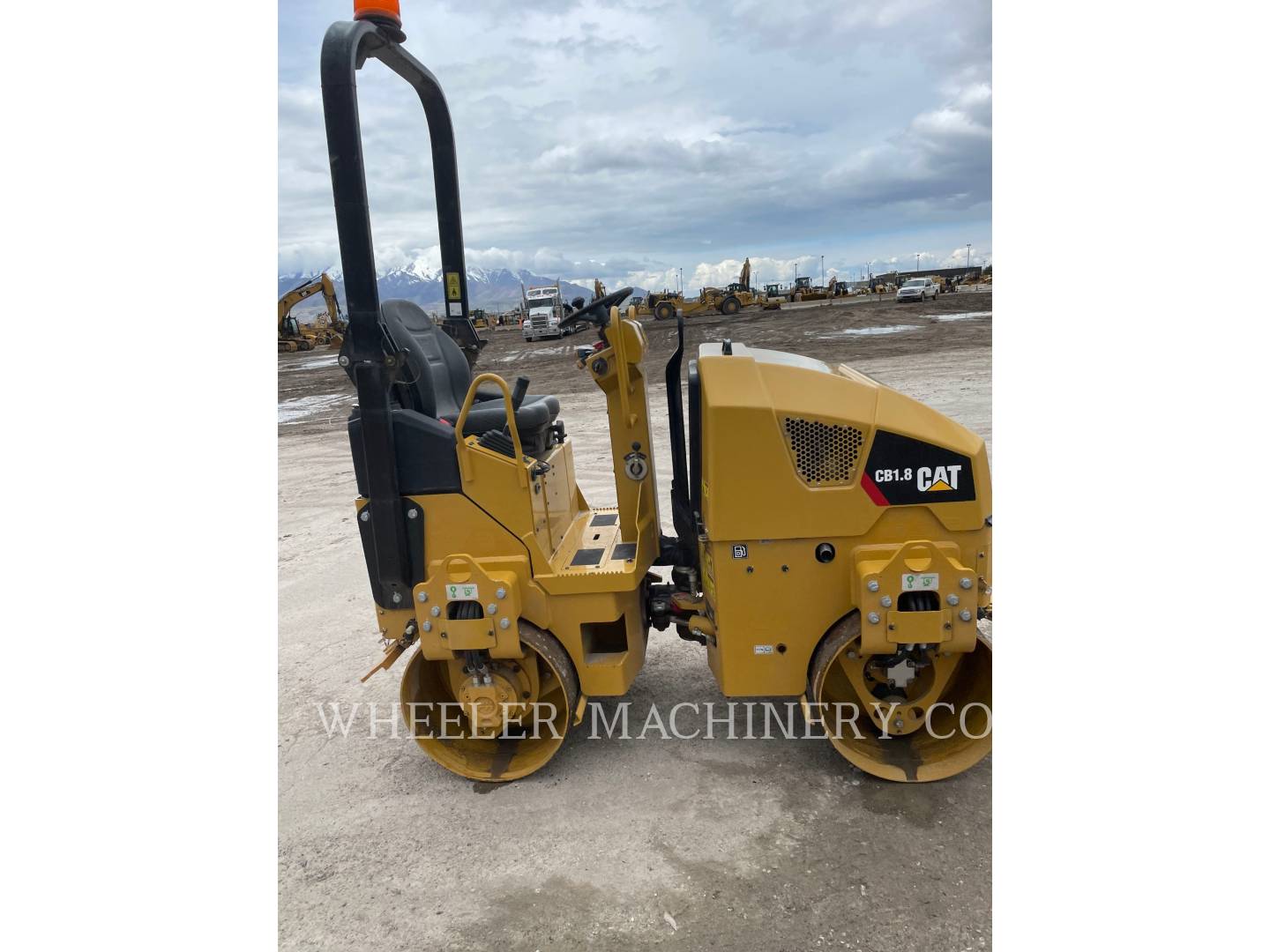 2021 Caterpillar CB1.8 Vibratory Single