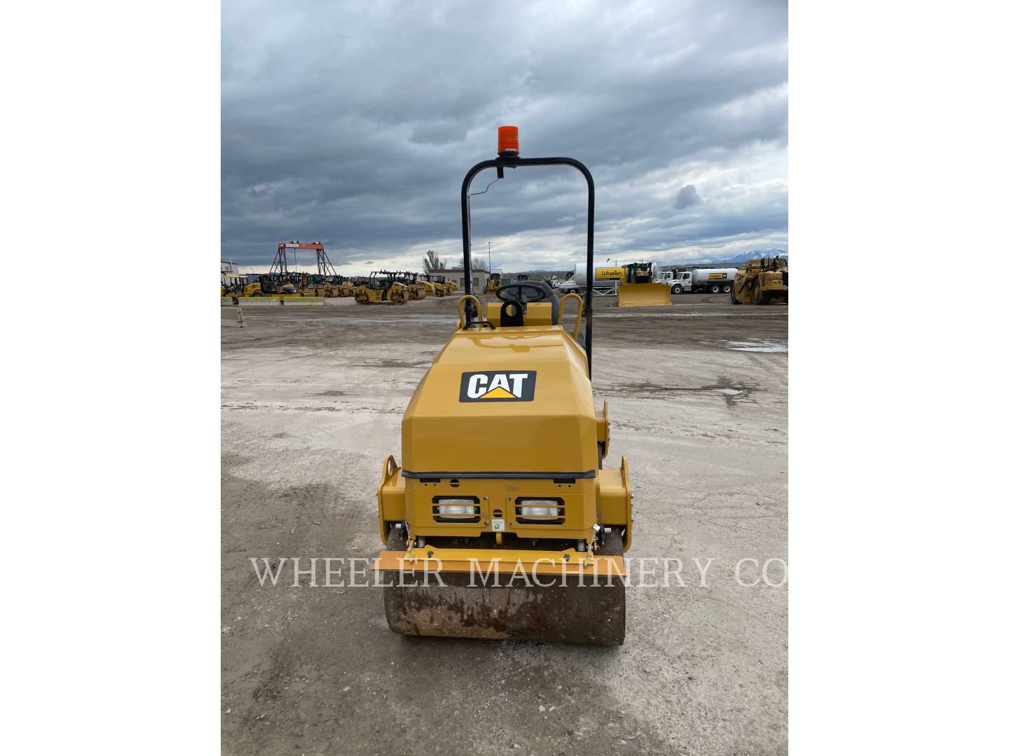 2021 Caterpillar CB1.8 Vibratory Single