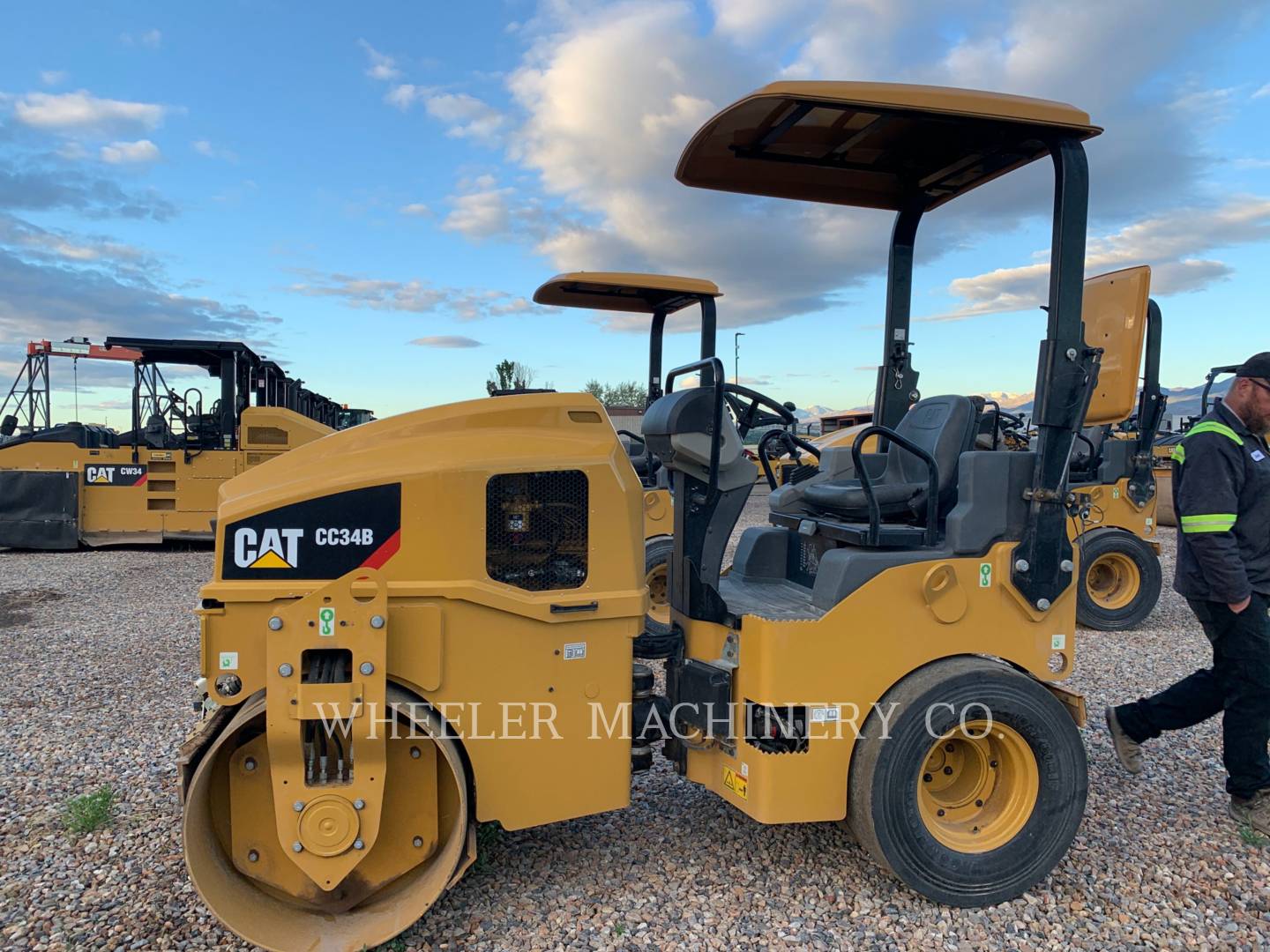 2021 Caterpillar CC34B CN Roller