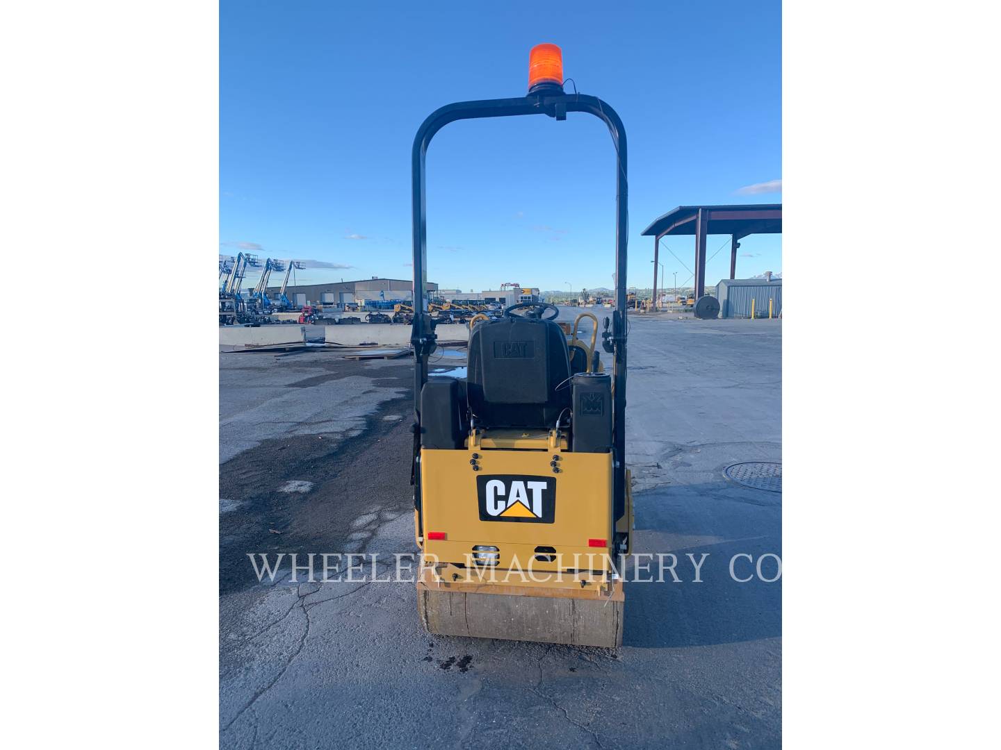 2021 Caterpillar CB1.7 Vibratory Single