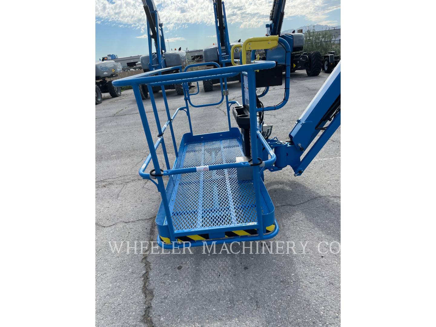 2021 Genie S65XC Lift Truck