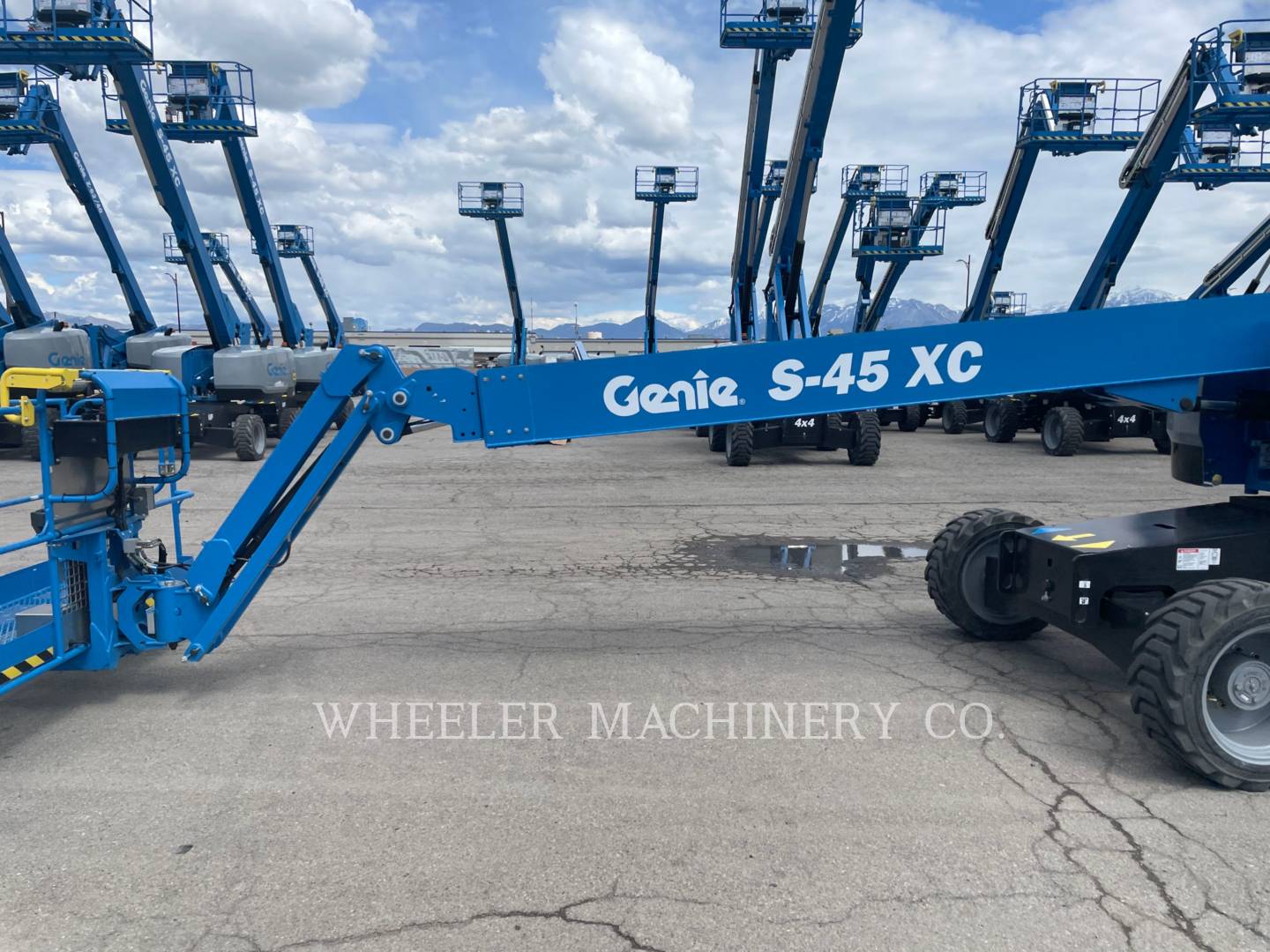 2021 Genie S45XC Lift Truck