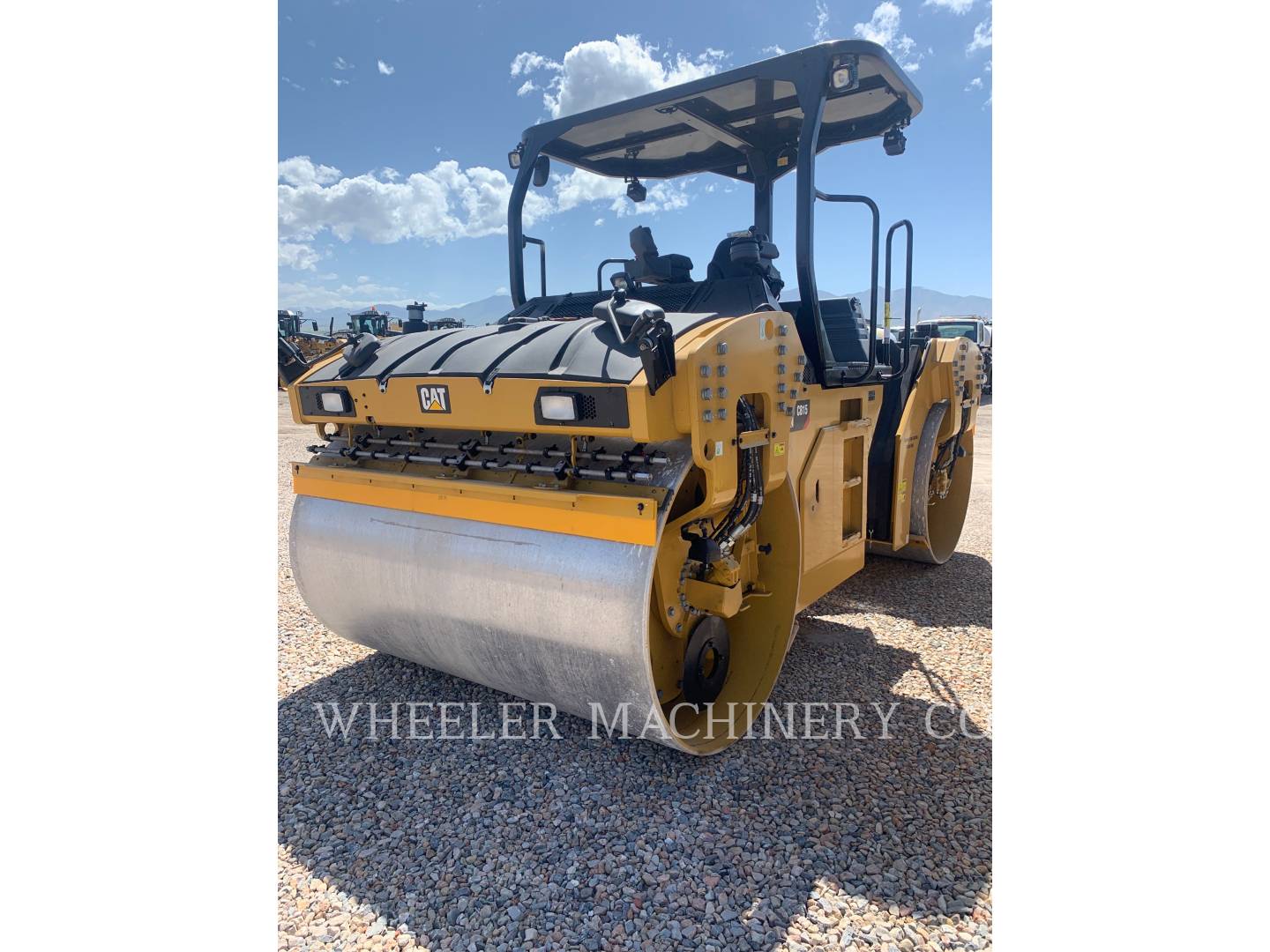 2021 Caterpillar CB15 CW VV Vibratory Double