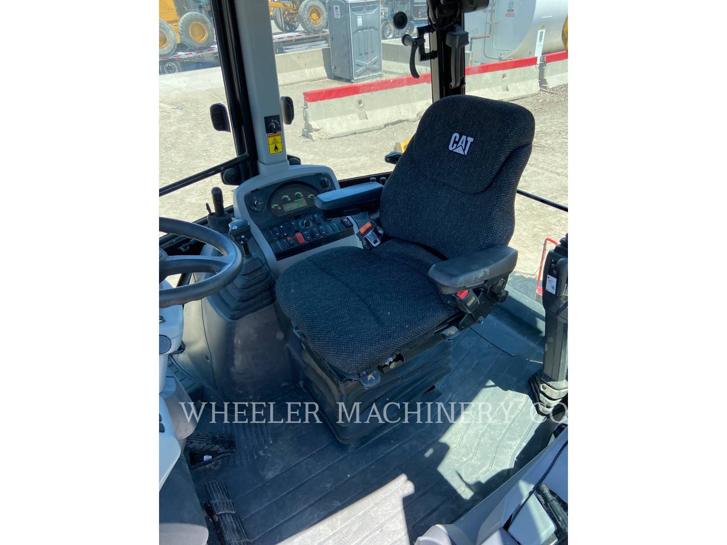 2019 Caterpillar 420F2 E Tractor Loader Backhoe