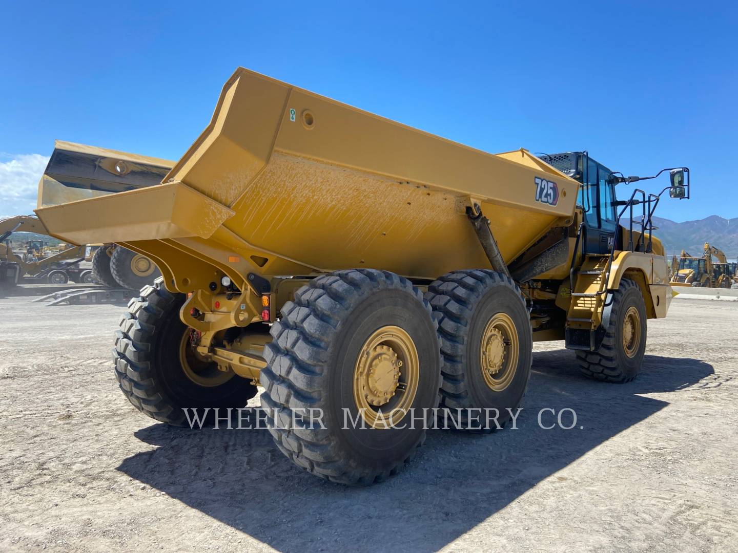 2021 Caterpillar 725 Articulated Truck